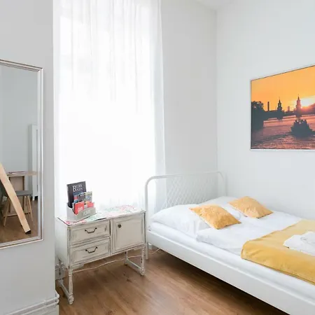 City Studio In Friedrichshain Daire *
