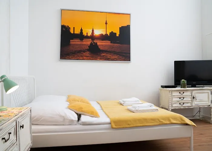 City Studio In Friedrichshain Lägenhet