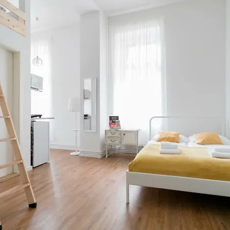 City Studio In Friedrichshain 아파트